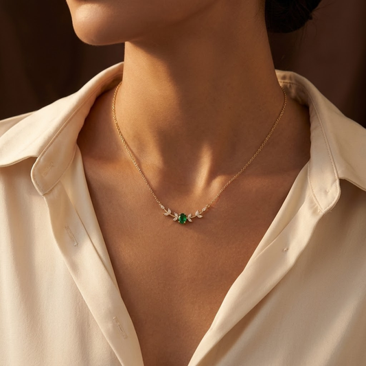 Minimalistische Gouden Ketting Met Smaragd