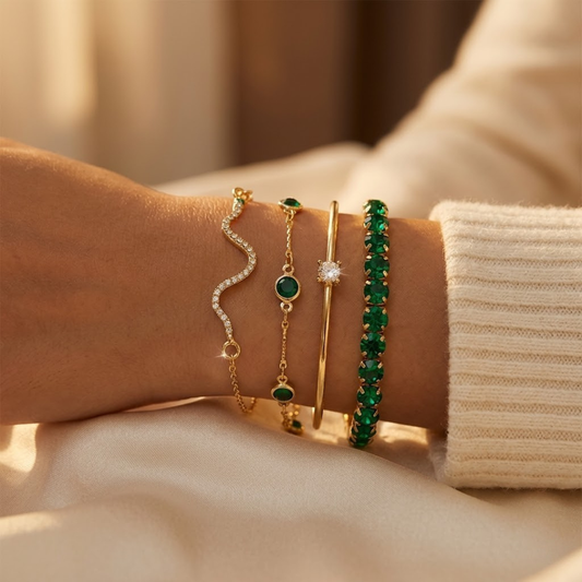 Set Gouden Armbanden Met Smaragd