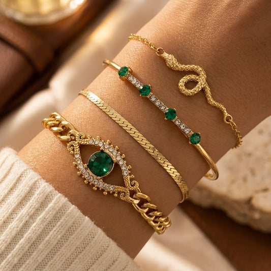 Set Armbanden Met Goudkleurige Smaragd