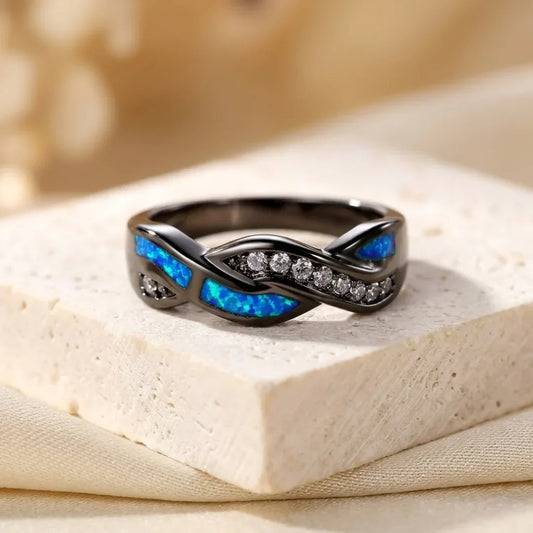 Gedraaide Zilveren Ring Met Inlegwerk
