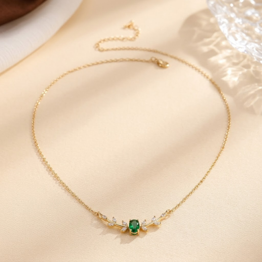 Minimalistische Gouden Ketting Met Smaragd