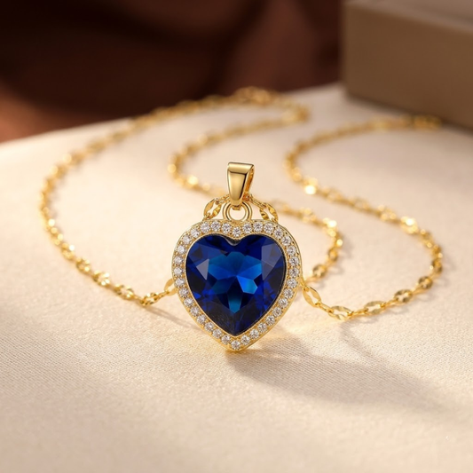 Goudkleurige Ketting Met Saffier Hart