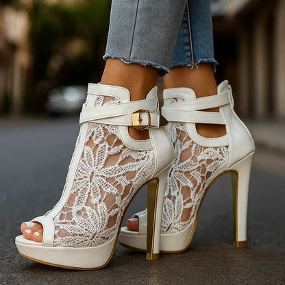 Alessia Witte Kanten Pumps