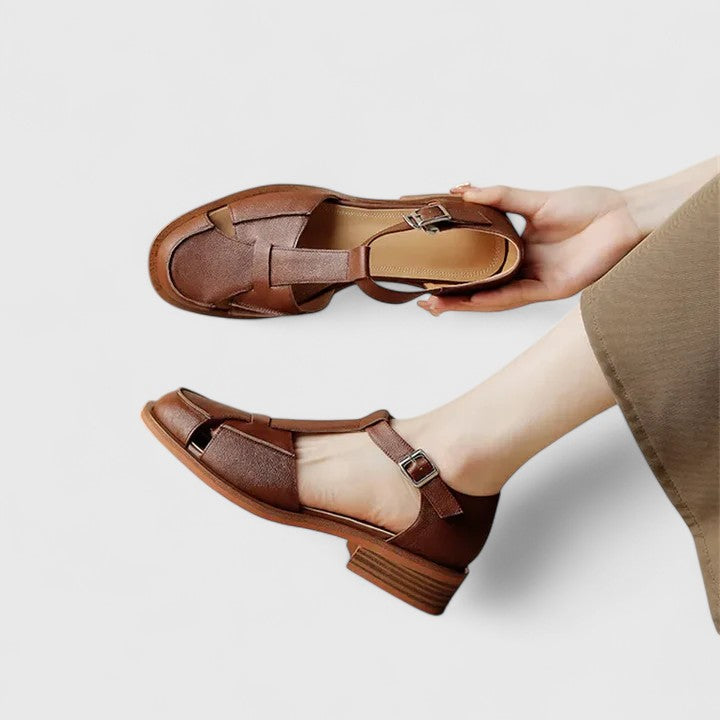 Manon Gesloten Sandalen met Enkelbandje