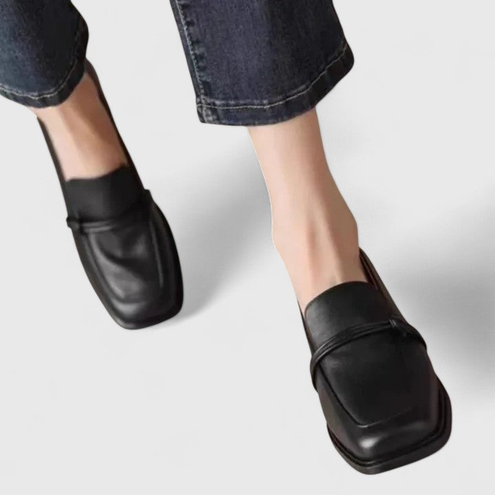 Michèle Loafers met Vierkante Neus