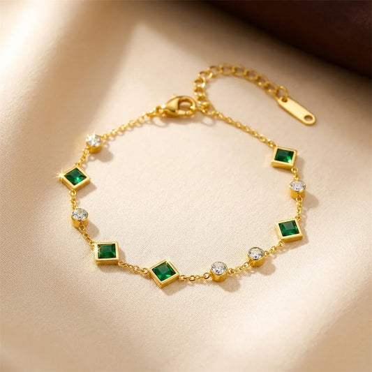 Gouden Stationarmband Met Smaragd