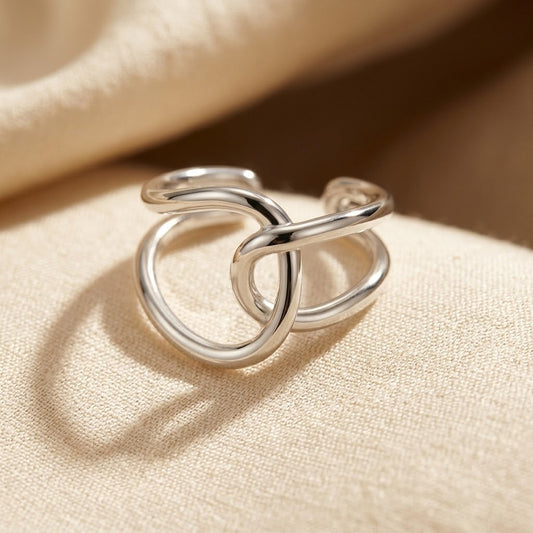 Zilveren Open Ring Met Verstrengeld Ontwerp